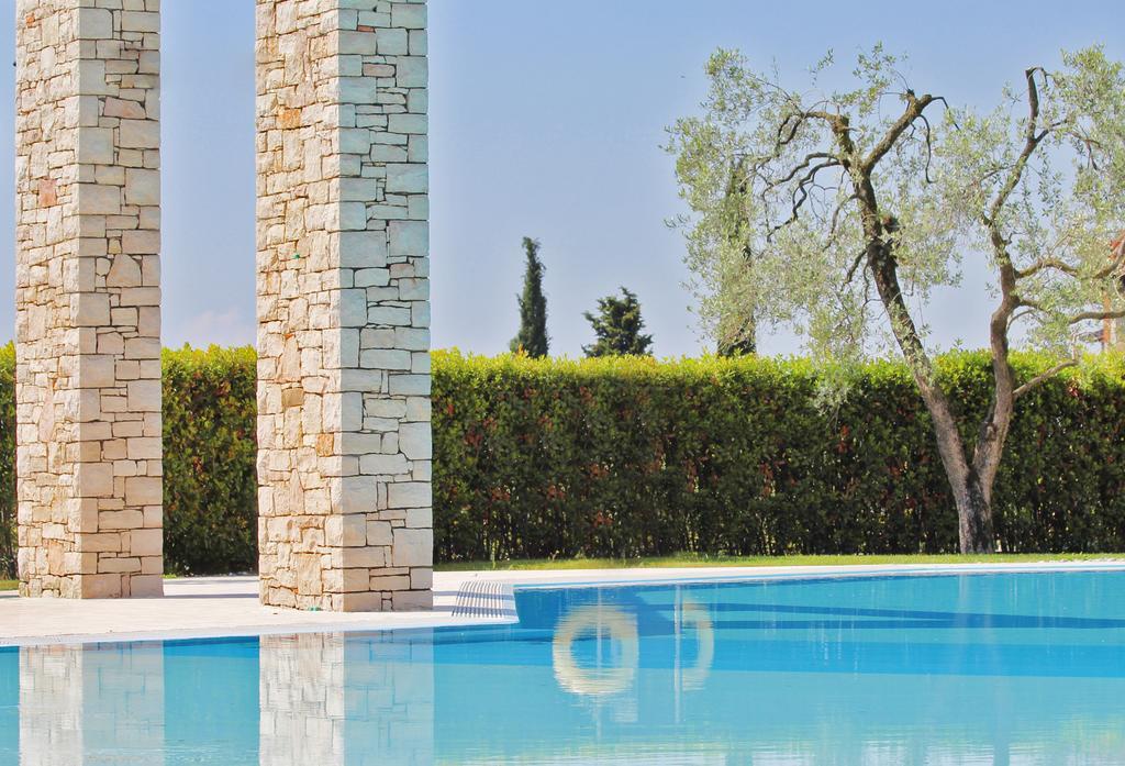 Residence "Borgo Le Torri" Toscolano Maderno Exterior foto